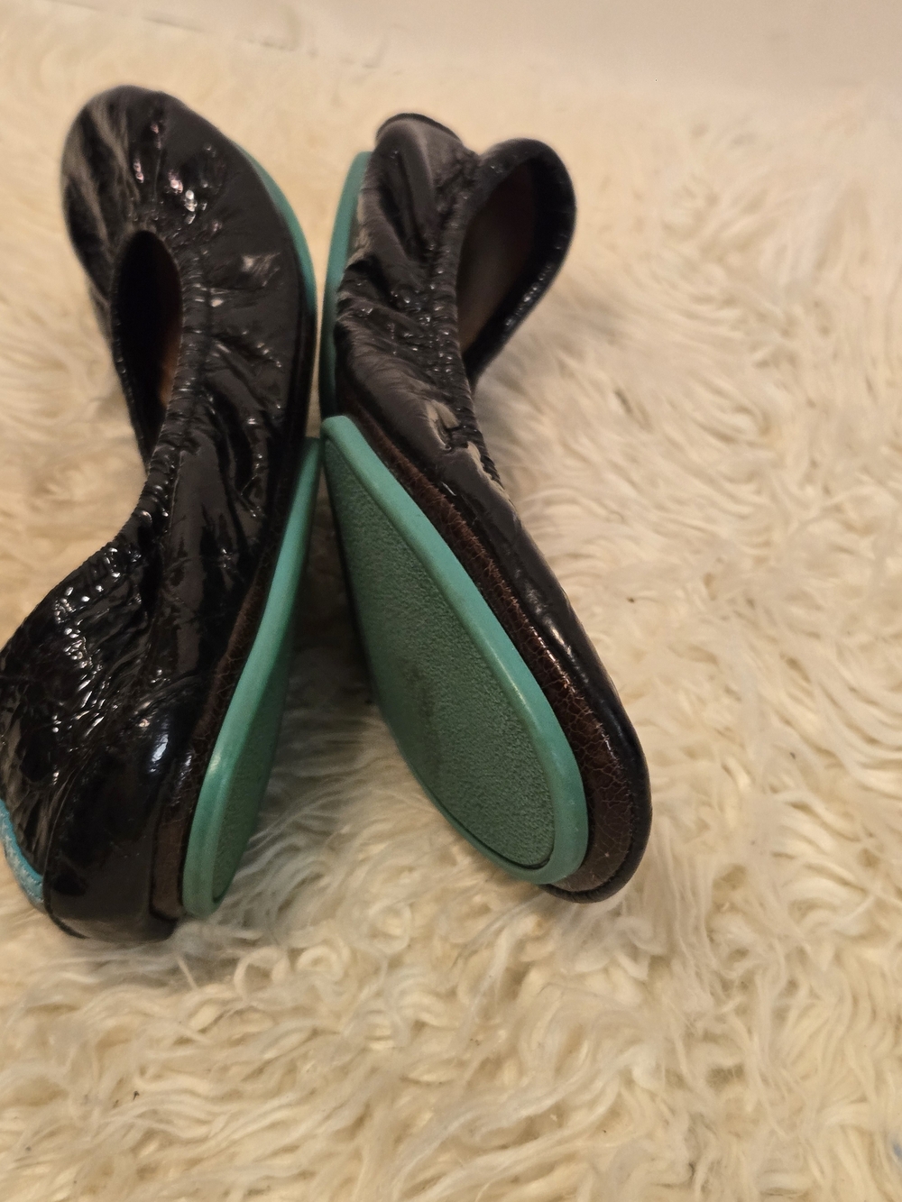 Tieks Obsidian Black Ballet Flat with Turquoise Sole - Picture 5 of 10